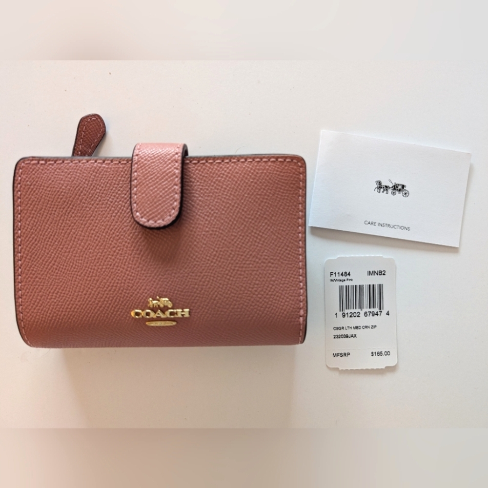 New Coach Vintage Pink Wallet NWT